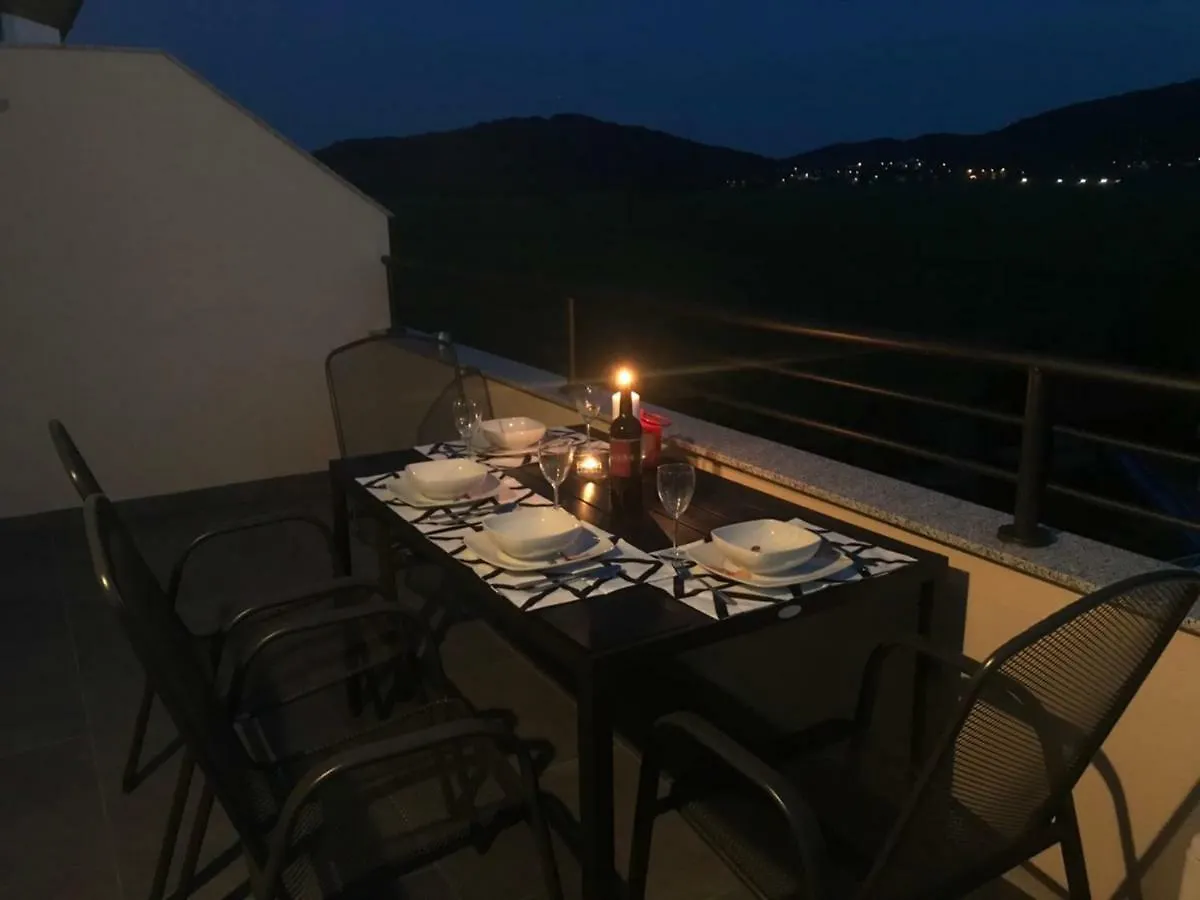 Apartamento Casa Laura Rijeka 0*,  Croacia